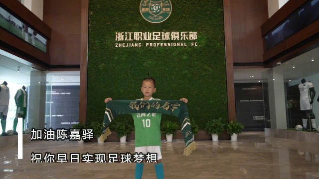 《21世纪大君夫人》即将开拍2025-02-20 IU牵手朴宝剑！